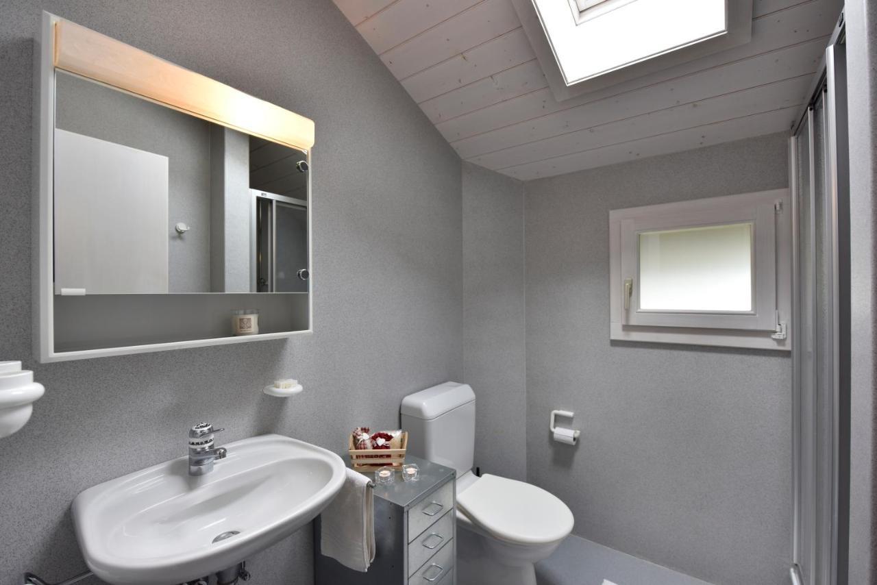 Chalet Mousseron Villa กรีเมนทซ์ ภายนอก รูปภาพ