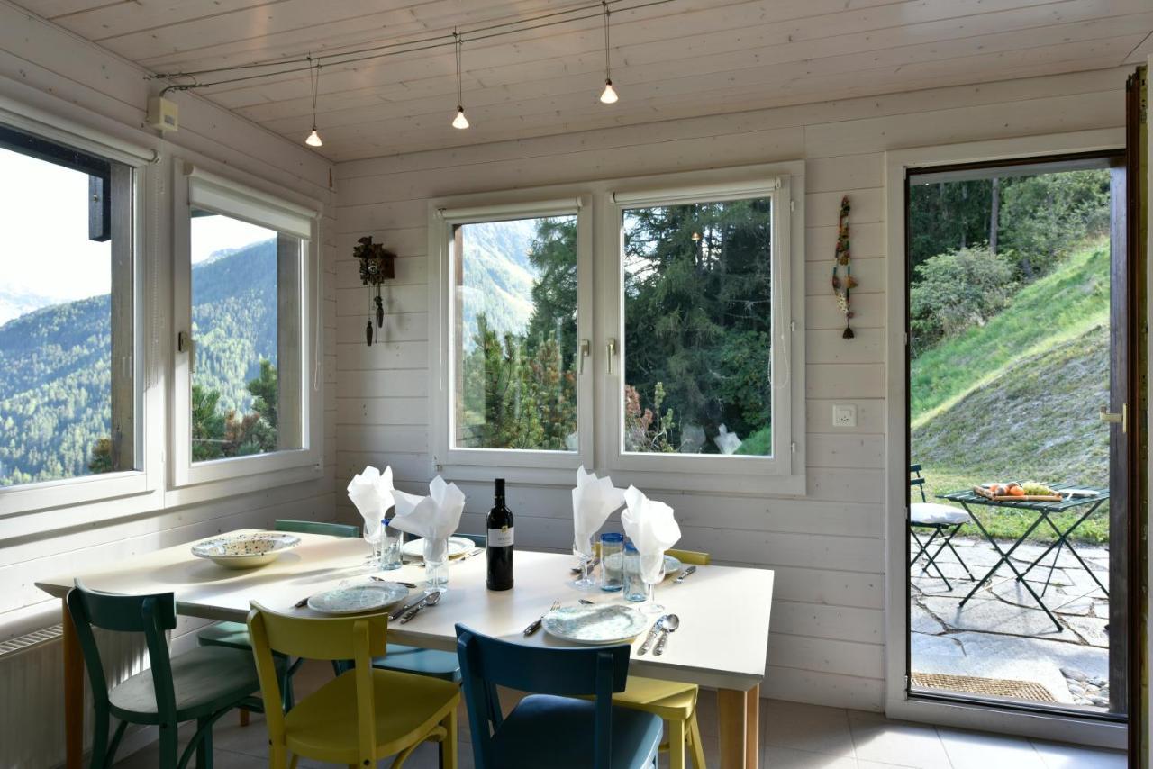 Chalet Mousseron Villa กรีเมนทซ์ ภายนอก รูปภาพ